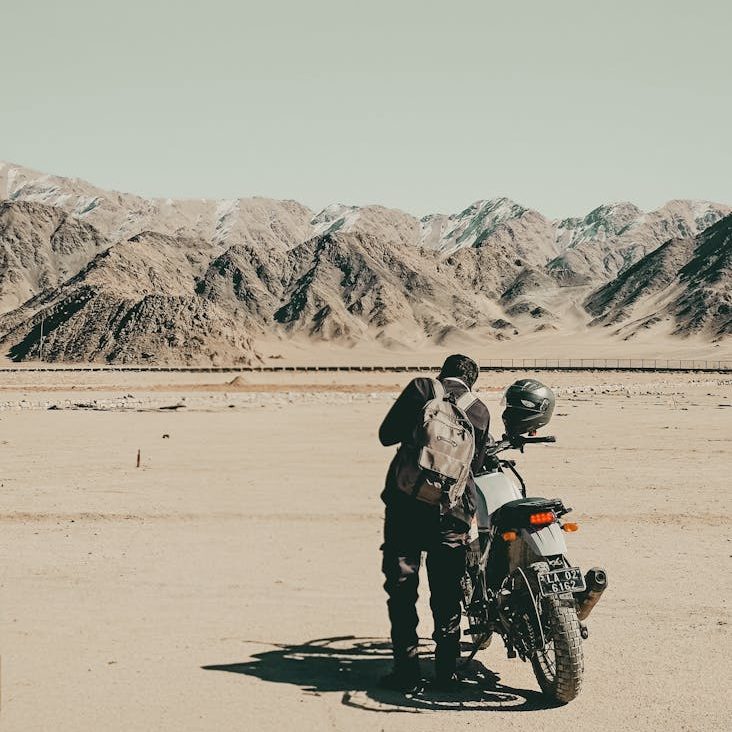 Quando Parar de Viajar Também é Evolução: O Poder do Retorno e das Raízes